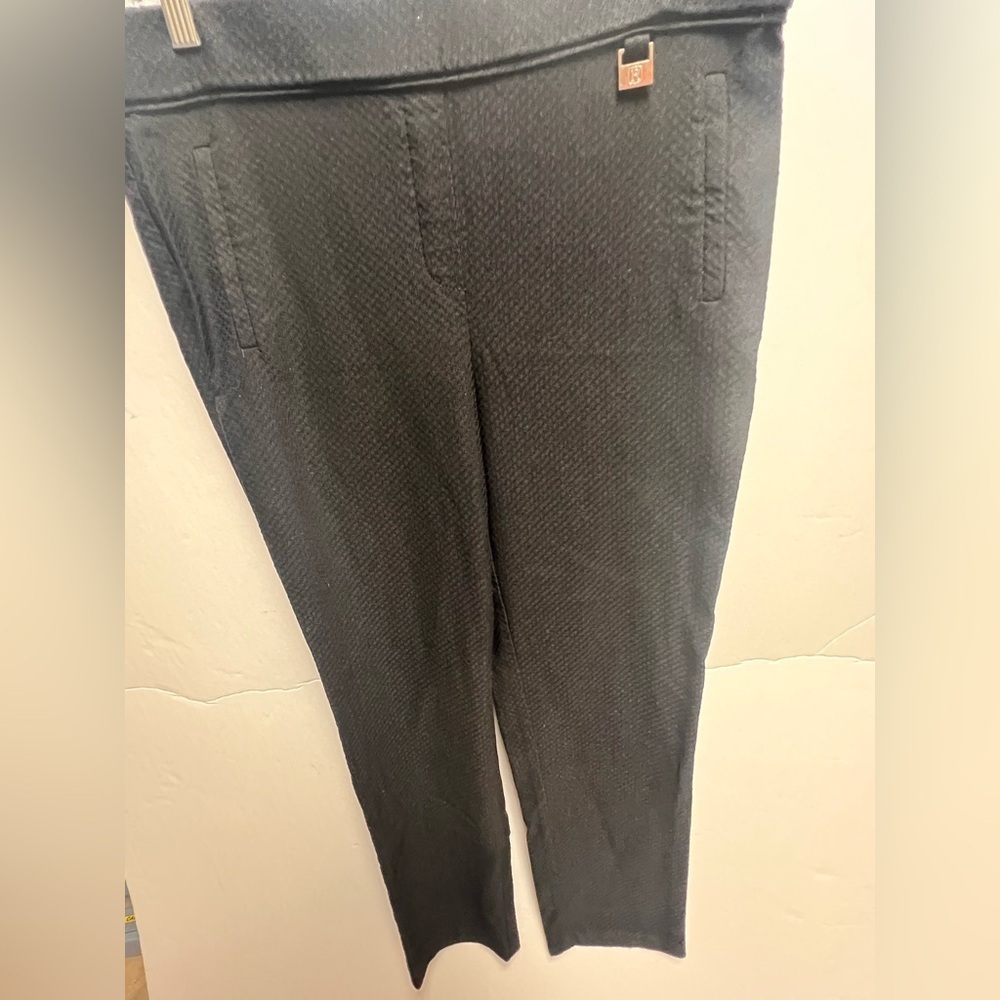 RAFAELLA COMFORT BLACK TEXTURED PANTS. 
SIZE 14 FAUX POCKETS ELASTIC WAIST